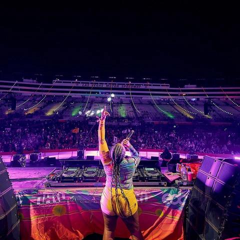 UNIIQU3 AT COSMIC MEADOW EDC LAS VEGAS 2022 jerseyclub globalclub封面