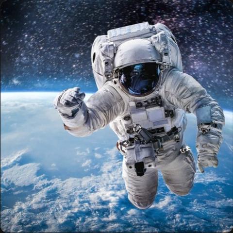 space traveler封面